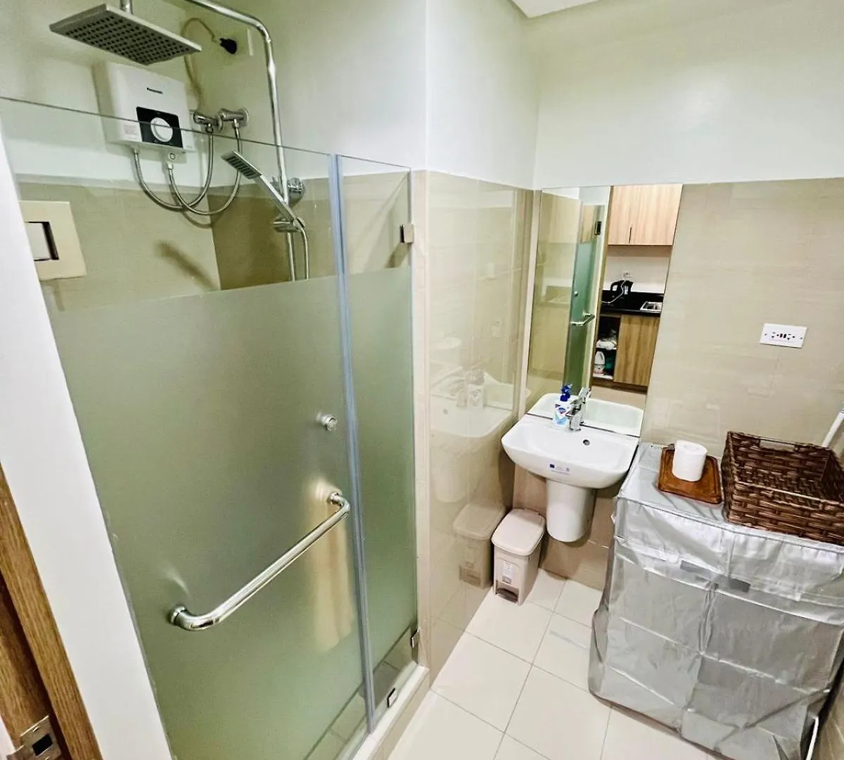 Shore 2 Residences Tower 2 Pasay